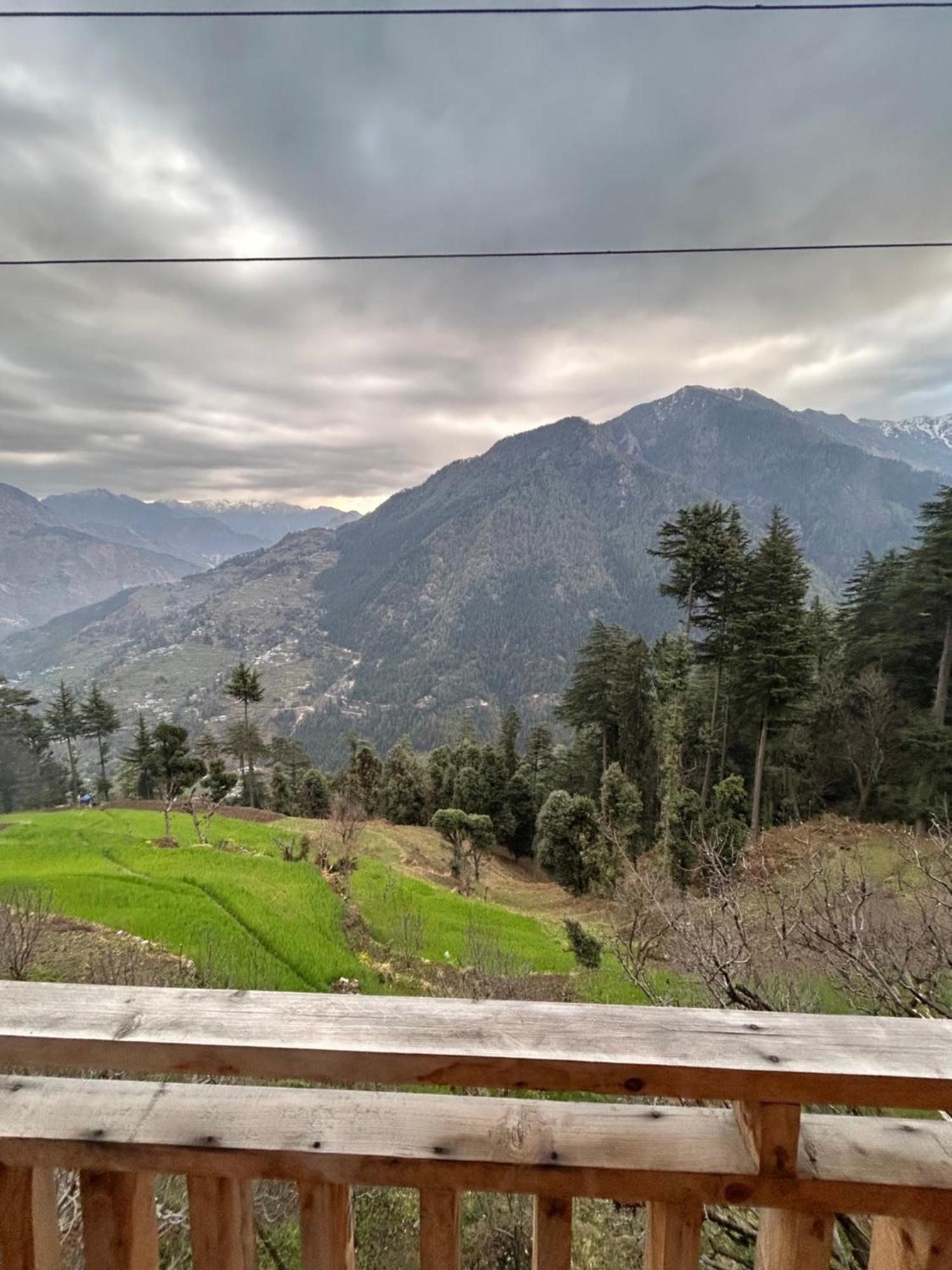 The Himalayan Sukoon Villa Near Jibhi Banjār Exteriör bild
